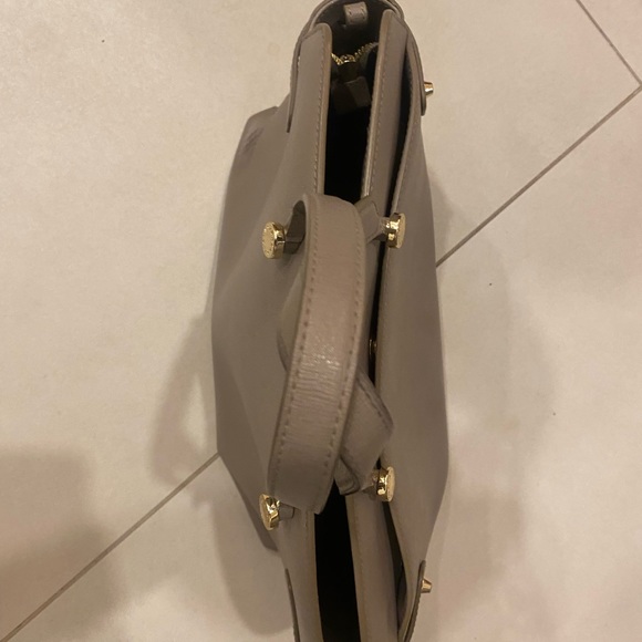 Beige Furla Women Tote Bag, genuine leather - Picture 4 of 7